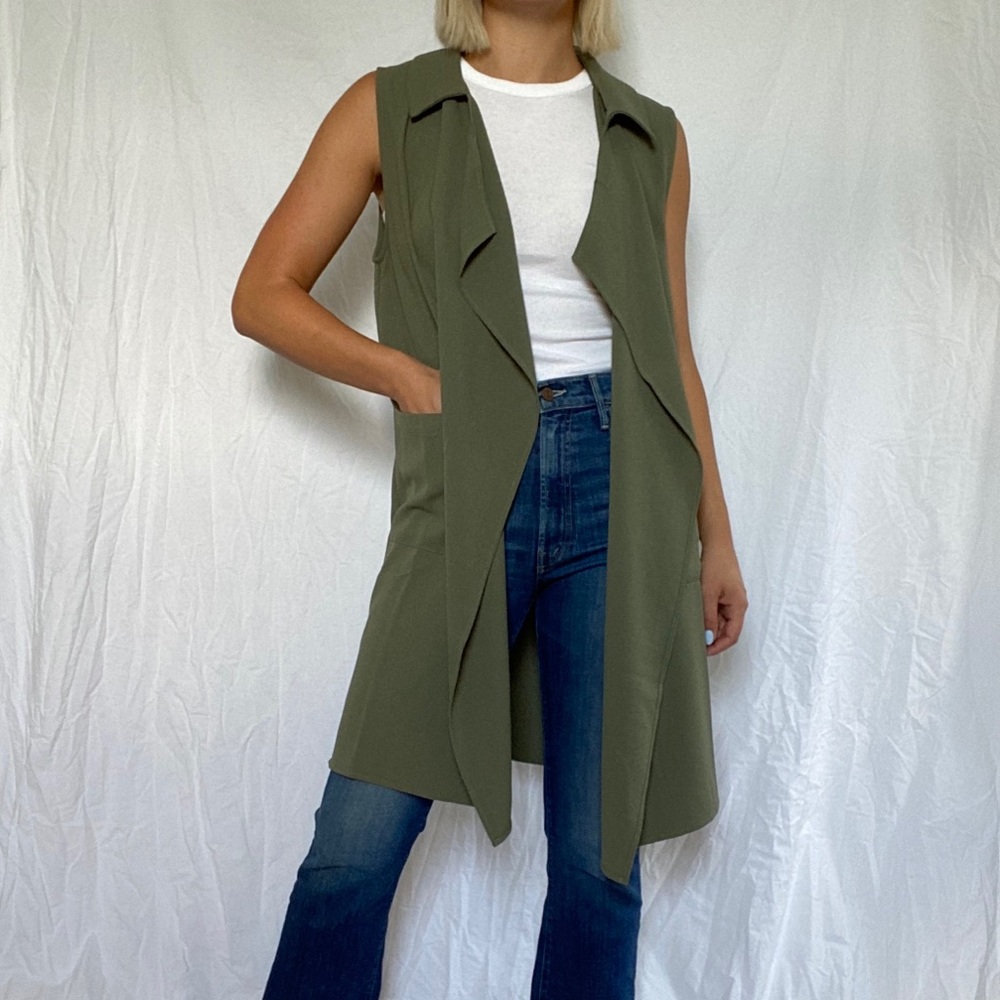 FLOWY, LONG VEST